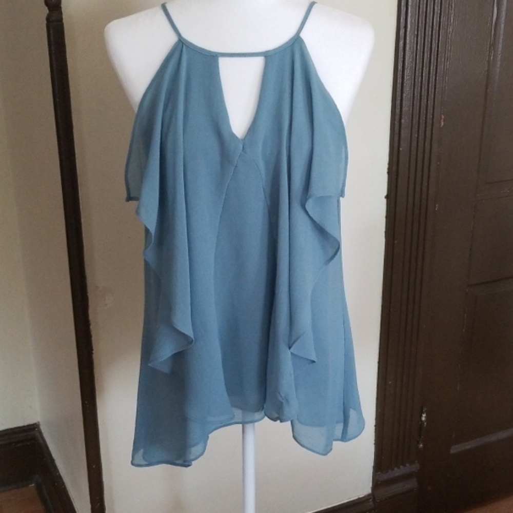 Ruffle front